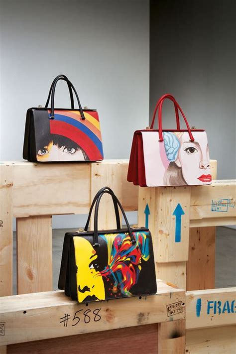 prada art mht 3047 mont|Prada logo.